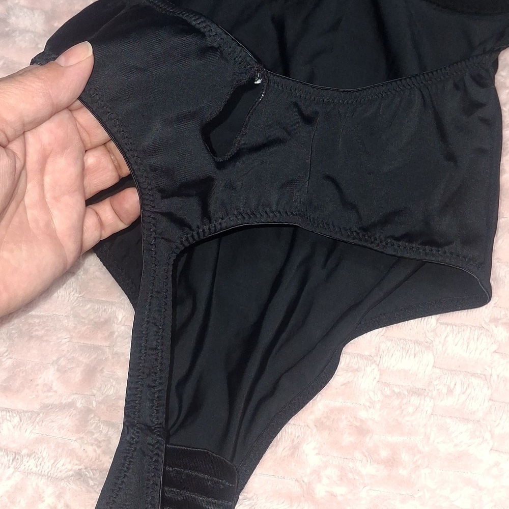 F.I.T- Black Bodysuit Shapewear- W Sz Medium - Picture 7 of 10